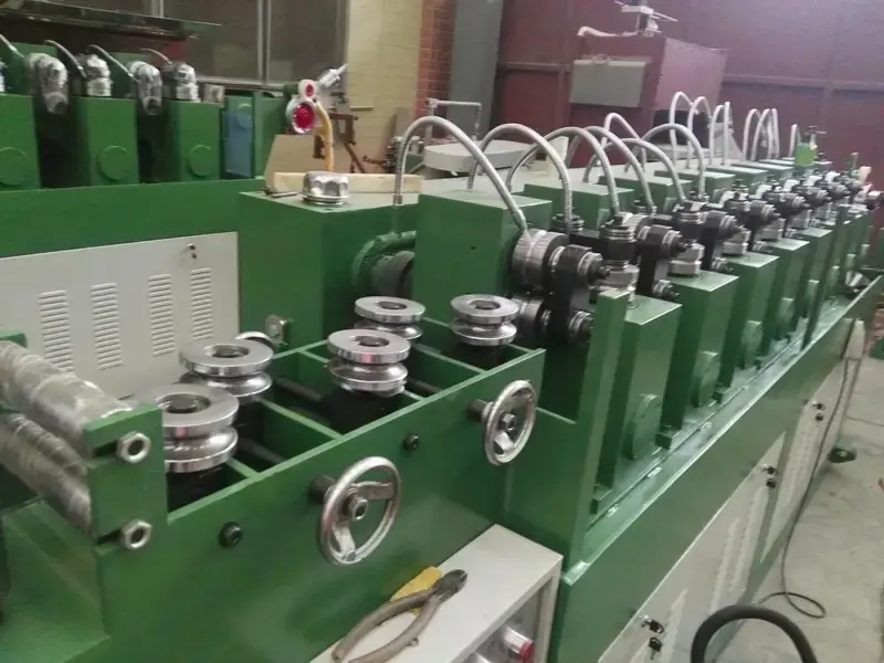 Rolling mulino pressando il funzionamento di configurazione del sistema e vantaggi