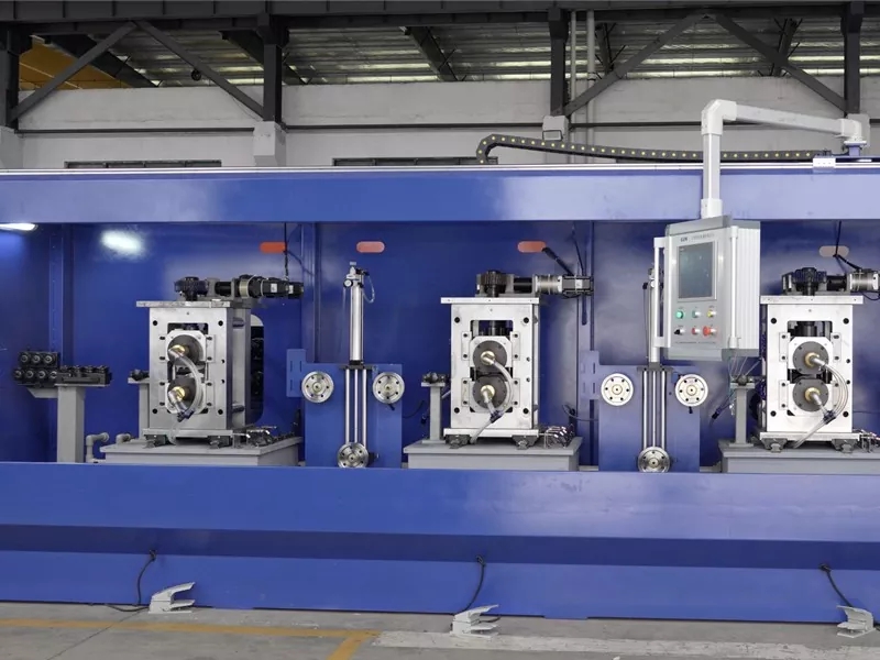 Qual è il principio di funzionamento di Two High Rolling Machine